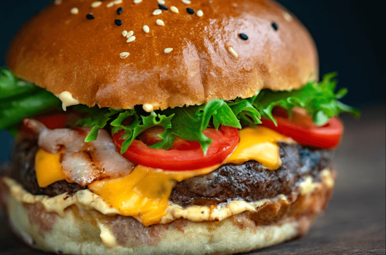 Hamburguesa doble con fritas